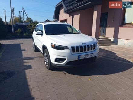 Білий Джип Cherokee, об'ємом двигуна 2.36 л та пробігом 381 тис. км за 16500 $, фото 1 на Automoto.ua