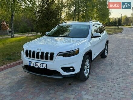 Белый Джип Чероки, объемом двигателя 2.4 л и пробегом 134 тыс. км за 15850 $, фото 1 на Automoto.ua