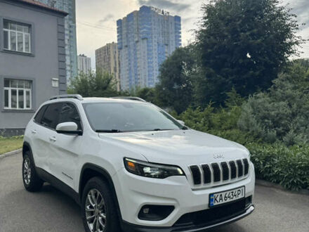 Джип Чероки 2018 в Киеве на Automoto.ua Белый Джип Чероки, объемом двигателя 2.36 л и пробегом 69 тыс. км за 17700 $, фото 1 на Automoto.ua