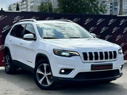 Белый Джип Чероки, объемом двигателя 2.36 л и пробегом 127 тыс. км за 17400 $, фото 1 на Automoto.ua