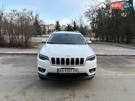 Білий Джип Cherokee, об'ємом двигуна 3.24 л та пробігом 97 тис. км за 18200 $, фото 1 на Automoto.ua