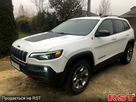 Білий Джип Cherokee, об'ємом двигуна 3.2 л та пробігом 152 тис. км за 22800 $, фото 1 на Automoto.ua