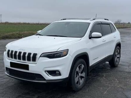 Белый Джип Чероки, объемом двигателя 3.24 л и пробегом 58 тыс. км за 20000 $, фото 1 на Automoto.ua
