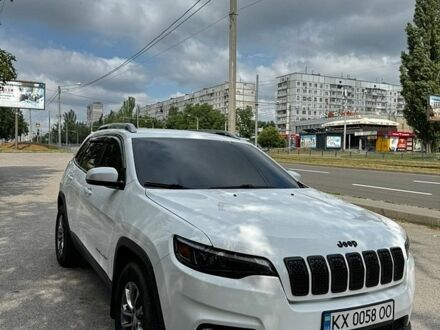 Білий Джип Cherokee, об'ємом двигуна 3.2 л та пробігом 64 тис. км за 19500 $, фото 1 на Automoto.ua