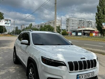 Белый Джип Чероки, объемом двигателя 3.2 л и пробегом 64 тыс. км за 19500 $, фото 1 на Automoto.ua