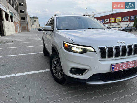 Джип Чероки 2019 в Тернополе на Automoto.ua Белый Джип Чероки, объемом двигателя 2.4 л и пробегом 212 тыс. км за 14000 $, фото 1 на Automoto.ua