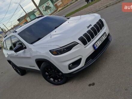 Джип Чероки 2019 в Белой Церкве на Automoto.ua Белый Джип Чероки, объемом двигателя 2.36 л и пробегом 102 тыс. км за 17399 $, фото 1 на Automoto.ua
