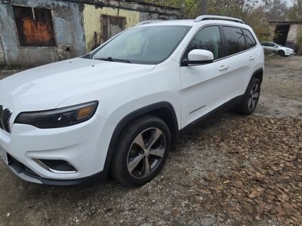 Белый Джип Чероки, объемом двигателя 2.4 л и пробегом 206 тыс. км за 328 $, фото 1 на Automoto.ua