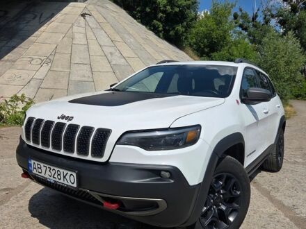 Білий Джип Cherokee, об'ємом двигуна 3.24 л та пробігом 152 тис. км за 22200 $, фото 1 на Automoto.ua