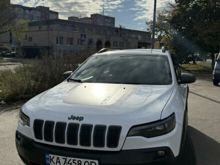 Джип Чероки 2019 в Киеве на Automoto.ua Белый Джип Чероки, объемом двигателя 3.24 л и пробегом 80 тыс. км за 20500 $, фото 1 на Automoto.ua