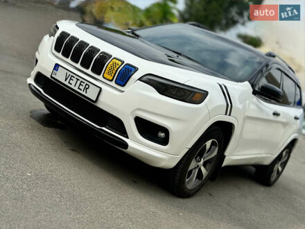 Джип Cherokee 2019 у Кривому Розі на Automoto.ua Білий Джип Cherokee, об'ємом двигуна 3.2 л та пробігом 79 тис. км за 19000 $, фото 1 на Automoto.ua