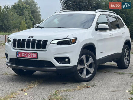 Джип Чероки 2019 в Лубнах на Automoto.ua Белый Джип Чероки, объемом двигателя 3.24 л и пробегом 140 тыс. км за 17699 $, фото 1 на Automoto.ua