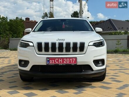 Білий Джип Cherokee, об'ємом двигуна 2.36 л та пробігом 120 тис. км за 16200 $, фото 1 на Automoto.ua