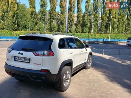 Білий Джип Cherokee, об'ємом двигуна 3.24 л та пробігом 109 тис. км за 19500 $, фото 1 на Automoto.ua