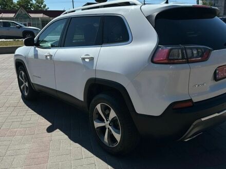 Білий Джип Cherokee, об'ємом двигуна 3.2 л та пробігом 94 тис. км за 18650 $, фото 1 на Automoto.ua