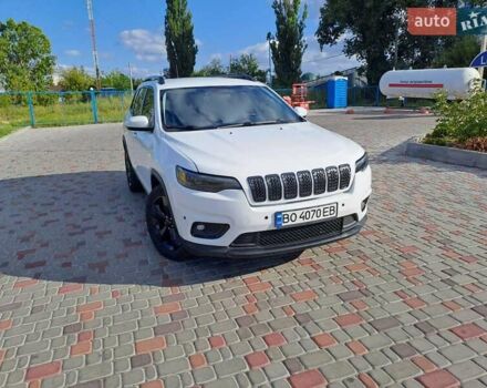 Білий Джип Cherokee, об'ємом двигуна 2.36 л та пробігом 77 тис. км за 15900 $, фото 1 на Automoto.ua