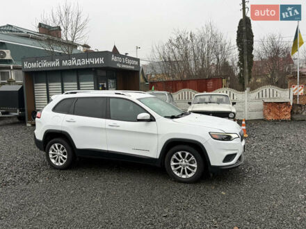 Белый Джип Чероки, объемом двигателя 2.4 л и пробегом 89 тыс. км за 15800 $, фото 1 на Automoto.ua