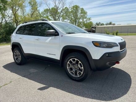 Білий Джип Cherokee, об'ємом двигуна 3.2 л та пробігом 118 тис. км за 18200 $, фото 1 на Automoto.ua