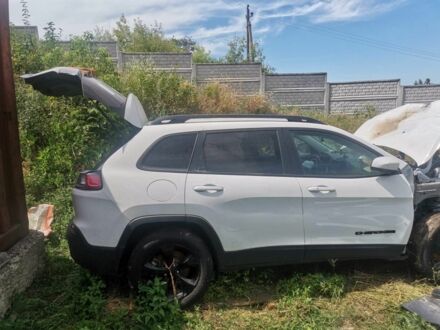 Білий Джип Cherokee, об'ємом двигуна 0 л та пробігом 90 тис. км за 7500 $, фото 1 на Automoto.ua