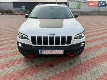 Білий Джип Cherokee, об'ємом двигуна 3.24 л та пробігом 94 тис. км за 21300 $, фото 1 на Automoto.ua