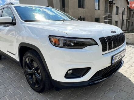 Білий Джип Cherokee, об'ємом двигуна 2.36 л та пробігом 70 тис. км за 18900 $, фото 1 на Automoto.ua