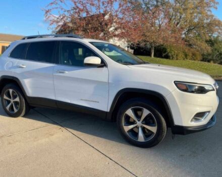 Белый Джип Чероки, объемом двигателя 3.2 л и пробегом 37 тыс. км за 5900 $, фото 1 на Automoto.ua