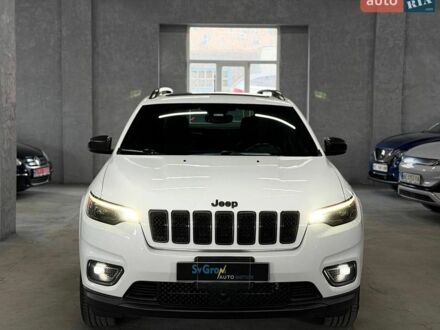 Білий Джип Cherokee, об'ємом двигуна 3.24 л та пробігом 121 тис. км за 18499 $, фото 1 на Automoto.ua