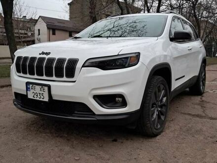 Джип Чероки 2020 в Днепре (Днепропетровске) на Automoto.ua Белый Джип Чероки, объемом двигателя 3.24 л и пробегом 55 тыс. км за 21855 $, фото 1 на Automoto.ua