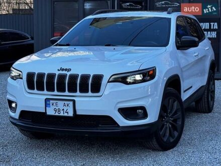 Джип Чероки 2020 в Днепре (Днепропетровске) на Automoto.ua Белый Джип Чероки, объемом двигателя 3.2 л и пробегом 120 тыс. км за 22900 $, фото 1 на Automoto.ua