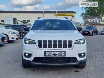 Білий Джип Cherokee, об'ємом двигуна 3.24 л та пробігом 83 тис. км за 22500 $, фото 1 на Automoto.ua