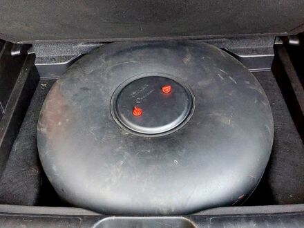 Білий Джип Cherokee, об'ємом двигуна 3.2 л та пробігом 38 тис. км за 26900 $, фото 1 на Automoto.ua