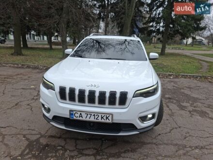 Белый Джип Чероки, объемом двигателя 3.2 л и пробегом 81 тыс. км за 22000 $, фото 1 на Automoto.ua
