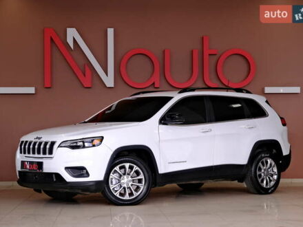 Білий Джип Cherokee, об'ємом двигуна 3.2 л та пробігом 75 тис. км за 18900 $, фото 1 на Automoto.ua