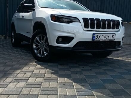 Білий Джип Cherokee, об'ємом двигуна 3.24 л та пробігом 130 тис. км за 18400 $, фото 1 на Automoto.ua