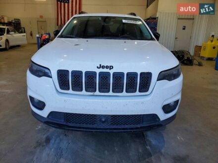 Белый Джип Чероки, объемом двигателя 2.36 л и пробегом 70 тыс. км за 4000 $, фото 1 на Automoto.ua