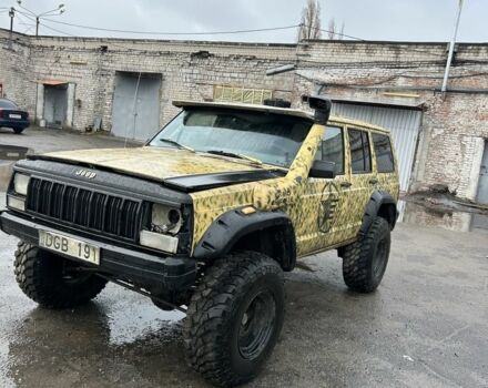 Бежевый Джип Чероки, объемом двигателя 0 л и пробегом 200 тыс. км за 1950 $, фото 1 на Automoto.ua