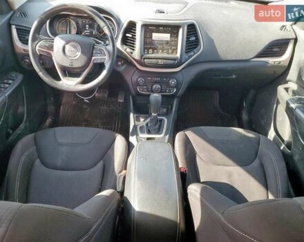 Бежевий Джип Cherokee, об'ємом двигуна 3.24 л та пробігом 88 тис. км за 1000 $, фото 7 на Automoto.ua