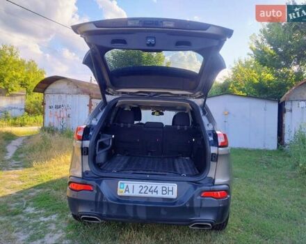 Бежевый Джип Чероки, объемом двигателя 3.2 л и пробегом 127 тыс. км за 14700 $, фото 12 на Automoto.ua
