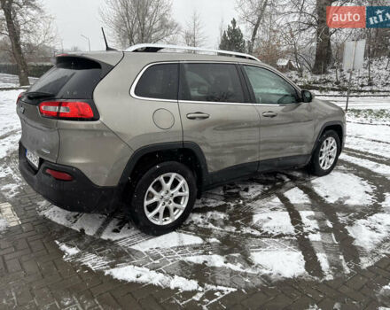 Бежевый Джип Чероки, объемом двигателя 2.4 л и пробегом 124 тыс. км за 13300 $, фото 9 на Automoto.ua