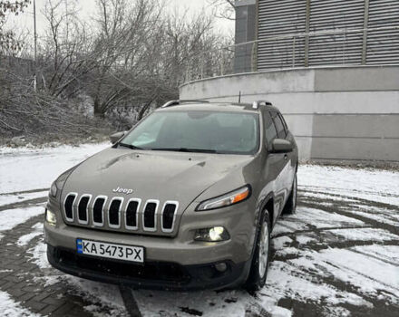 Бежевый Джип Чероки, объемом двигателя 2.4 л и пробегом 124 тыс. км за 13300 $, фото 1 на Automoto.ua