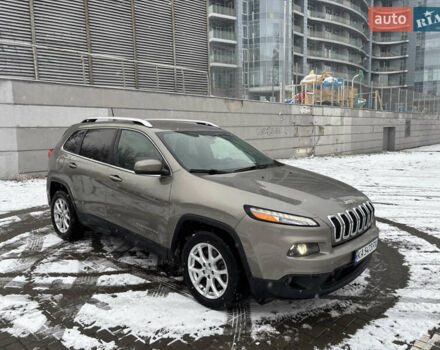 Бежевый Джип Чероки, объемом двигателя 2.4 л и пробегом 124 тыс. км за 13300 $, фото 5 на Automoto.ua