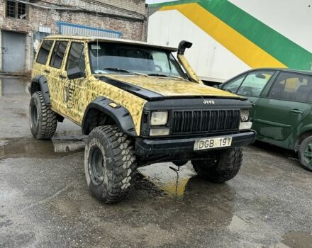 Бежевый Джип Чероки, объемом двигателя 0 л и пробегом 200 тыс. км за 1950 $, фото 1 на Automoto.ua