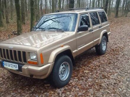 Бежевий Джип Cherokee, об'ємом двигуна 2.5 л та пробігом 292 тис. км за 5836 $, фото 1 на Automoto.ua