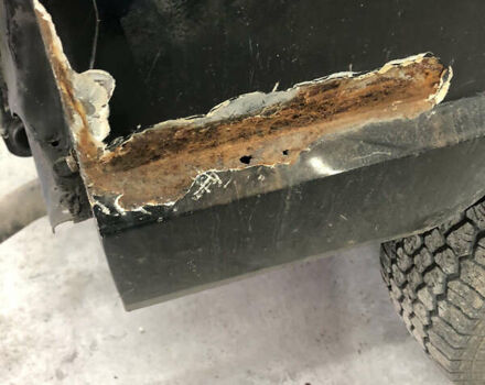 Черный Джип Чероки, объемом двигателя 2.1 л и пробегом 100 тыс. км за 12000 $, фото 32 на Automoto.ua