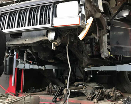 Черный Джип Чероки, объемом двигателя 2.1 л и пробегом 100 тыс. км за 12000 $, фото 18 на Automoto.ua