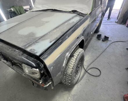 Черный Джип Чероки, объемом двигателя 2.1 л и пробегом 100 тыс. км за 12000 $, фото 38 на Automoto.ua