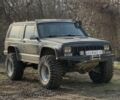 Черный Джип Чероки, объемом двигателя 4 л и пробегом 1 тыс. км за 9500 $, фото 1 на Automoto.ua