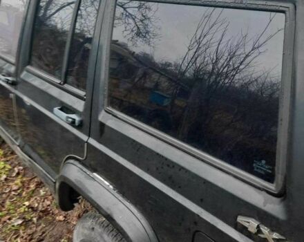 Черный Джип Чероки, объемом двигателя 4 л и пробегом 260 тыс. км за 2750 $, фото 7 на Automoto.ua