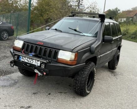 Джип Чероки 1995 в Хусте на Automoto.ua Черный Джип Чероки, объемом двигателя 5.2 л и пробегом 250 тыс. км за 9500 $, фото 2 на Automoto.ua