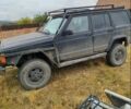 Чорний Джип Cherokee, об'ємом двигуна 2.5 л та пробігом 132 тис. км за 2500 $, фото 1 на Automoto.ua